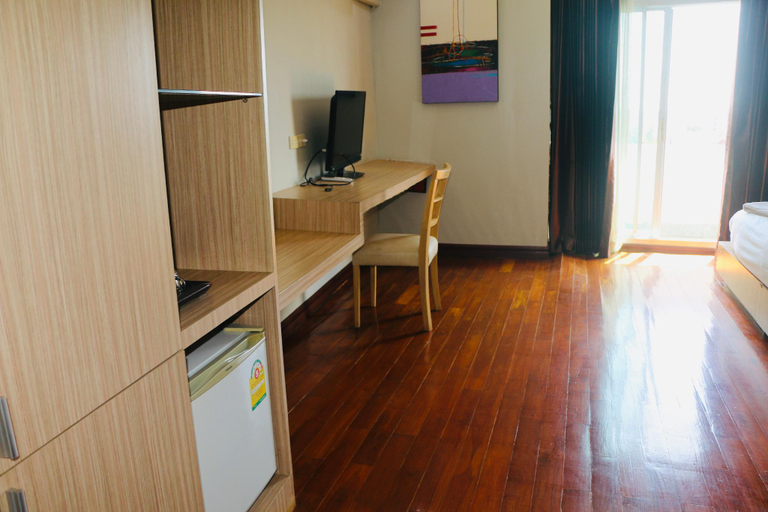 3, Daosavanh Grand Hotel , Vientiane