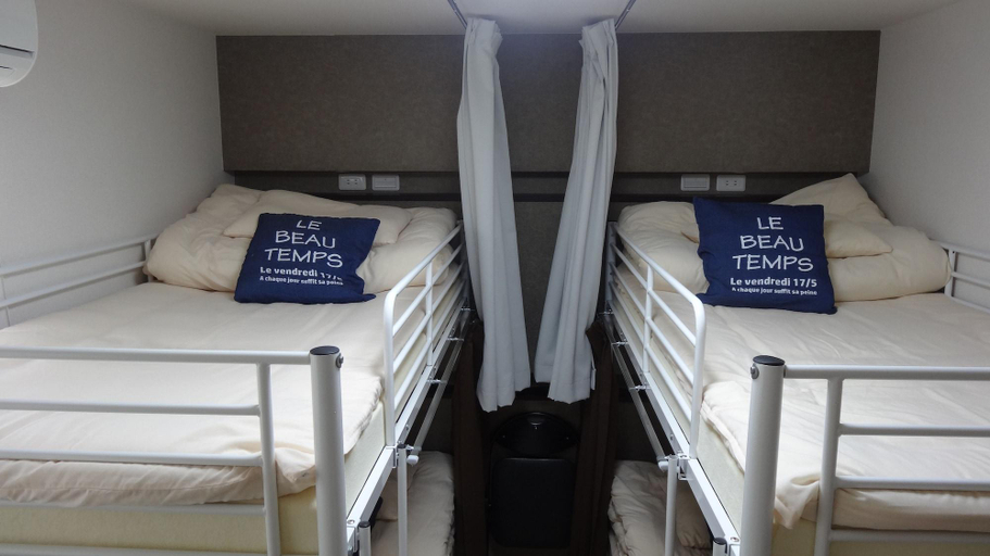 Room 2, Keimei Guest House, Osaka