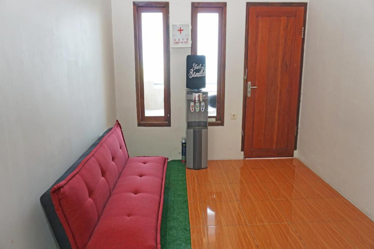 Lobby 3, OYO 2860 The Castury Homestay Syariah, Jember