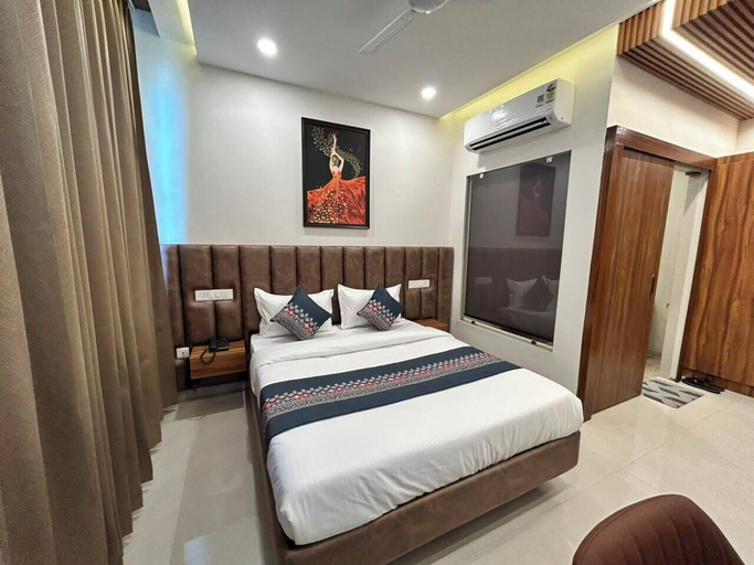 Room 5, Hotel Prime Elvista, Sahibzada Ajit Singh Nagar