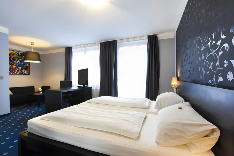 Bedroom 4, Am Berliner Platz, Mettmann