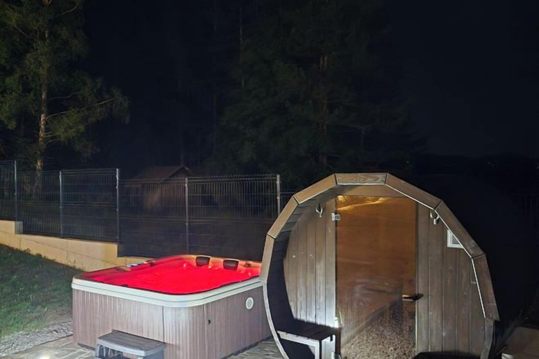 Outdoor spa tub 4, ZEN Luxury Houses & Spa Zlatibor, Čajetina