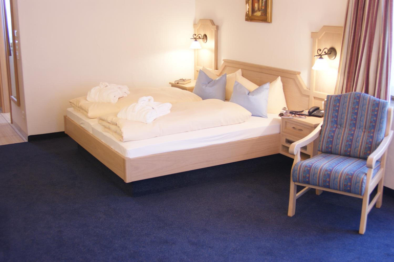 Bedroom 3, Hotel Landhaus Feldmeier, Garmisch-Partenkirchen