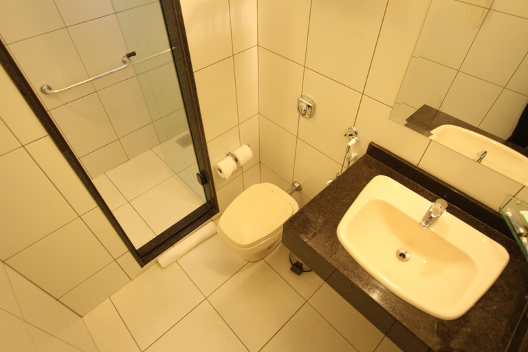 Bathroom 3, Hotel Confiance Batel, Curitiba