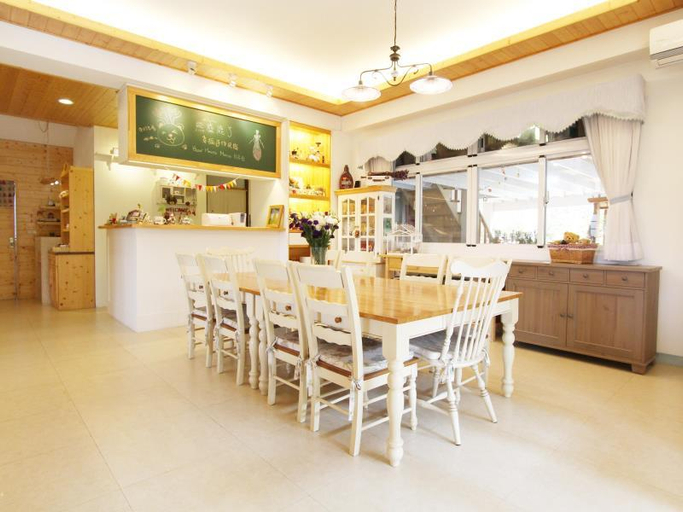 Food & Drinks 5, Bear Meets Moose Bed And Breakfast, Nantou