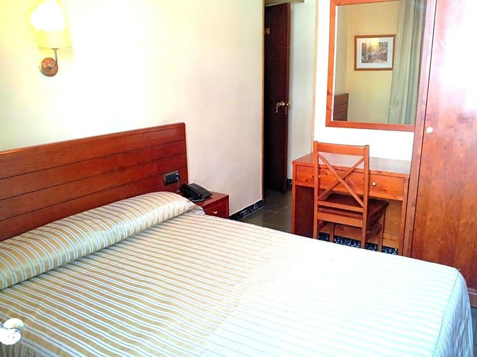 Bedroom 4, Toledano, Barcelona