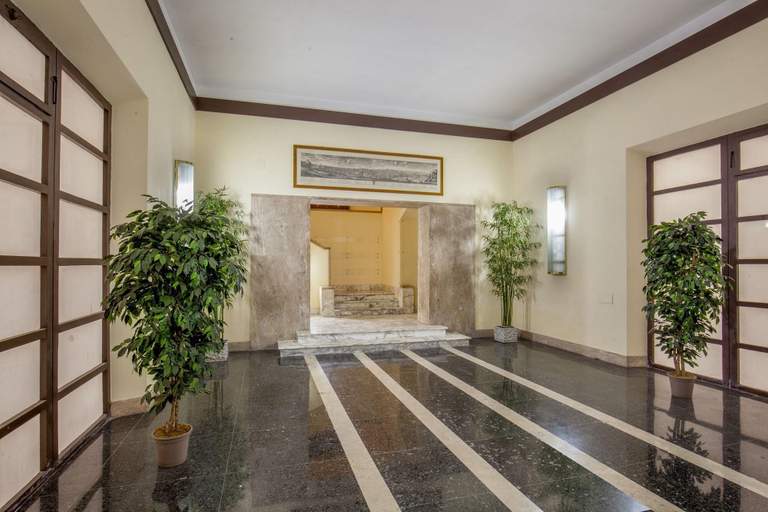 Public Area 3, Cf Rome Rooms, Rome