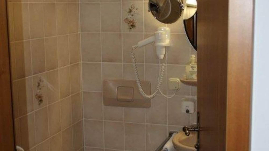 Bathroom, Landgasthof Boeck, Starnberg