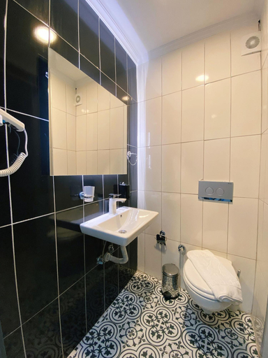 Bathroom 5, Nefis Hotel City, Fethiye