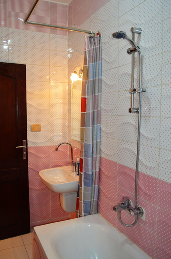 Bathroom 4, Ramosa Guest House, Al-Ahram