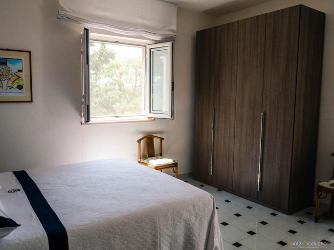 Bedroom 4, Casa del Grifone, Brindisi