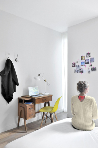 Room 4, Slo Living Hostel, Rhône
