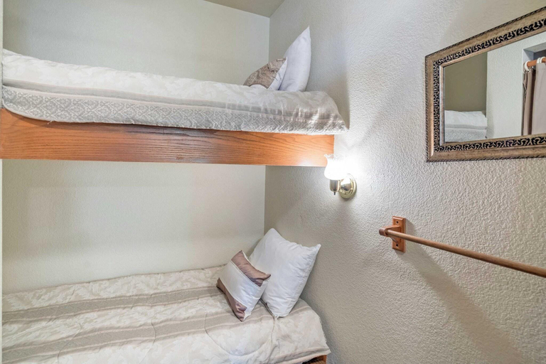 Bedroom 4, Viking Lodge , San Miguel