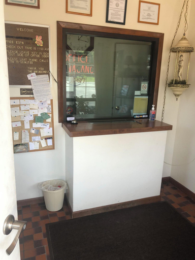 Public Area 2, Dav-Ed Motel, Ashtabula