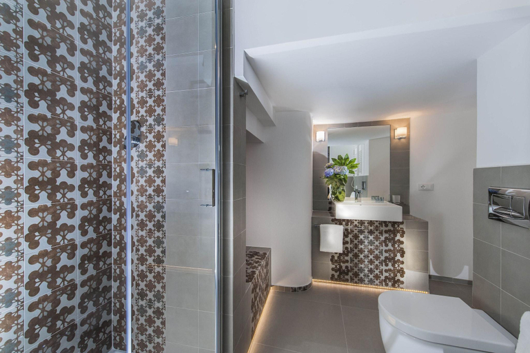 Bathroom 3, B&B Second Floor, Rome