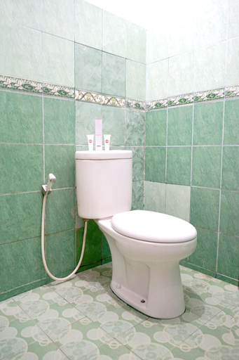 Room 5, Oyo 1697 Griya Dimas Guesthouse, Jambi