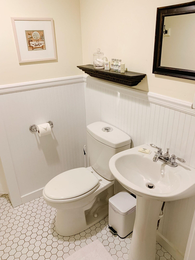 Room 2, Freedom House B&B, Piscataquis
