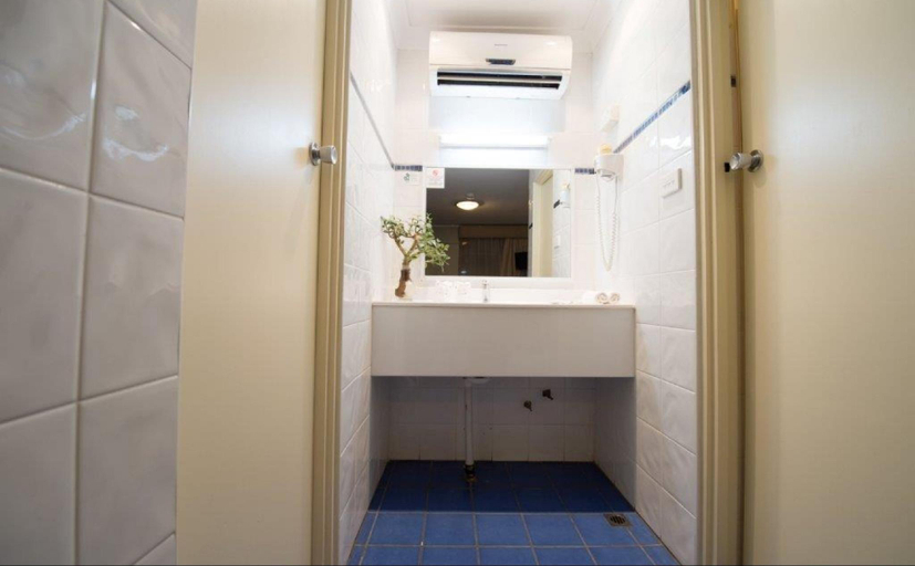 Bathroom 4, Liberty Plains Motor Inn, Sydney