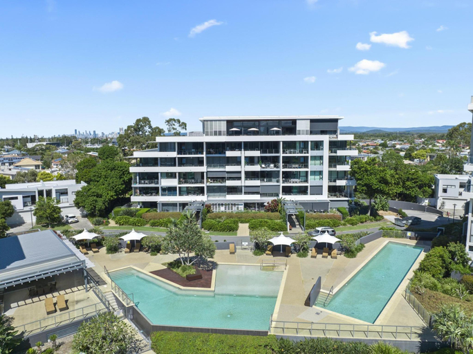 Pool, Allisee Apartments, Gold Coast