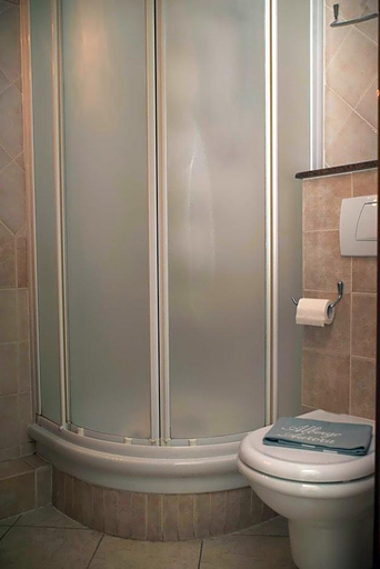Bathroom 4, Aurora, Bologna