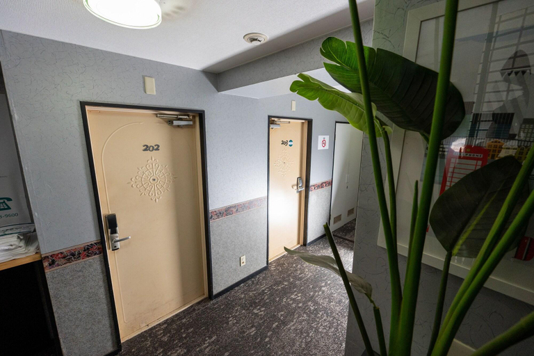 Public Area, Youth Hostel Sonomama, Kōfu
