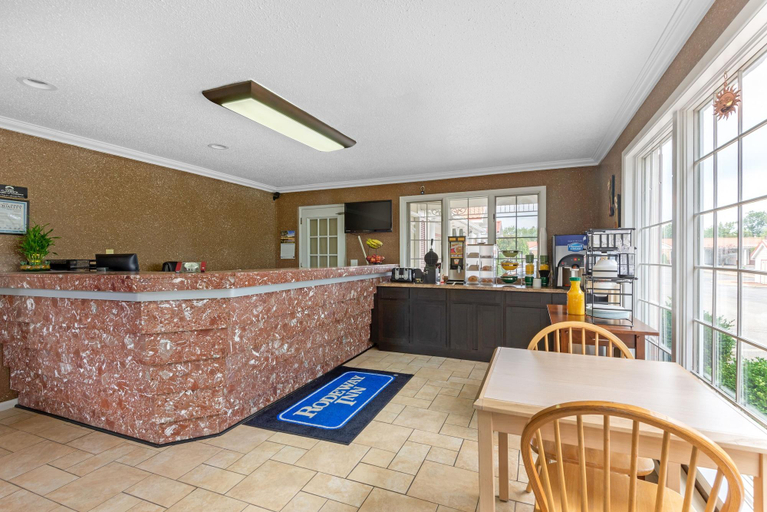 Public Area 2, Village Haven Inn & Extended Stay, Erie