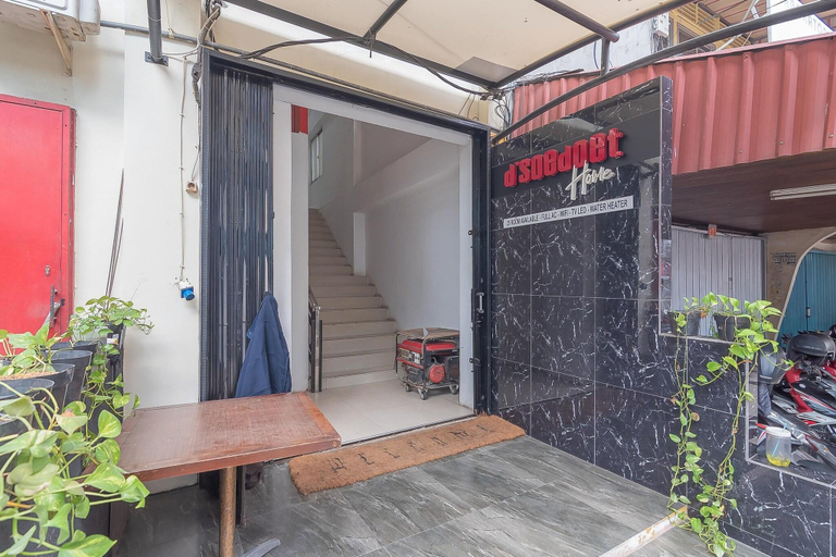 General view 1, Formerly Reddoorz @ H. Agus Salim Street, Pontianak