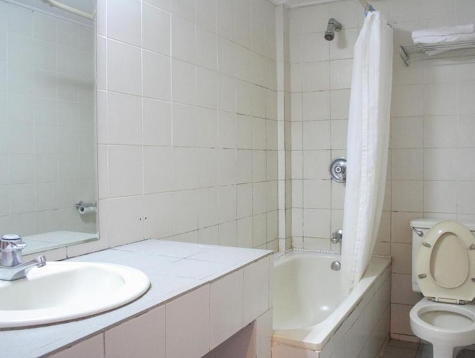 Bathroom 4, Pacific Orient Hotel, Miri
