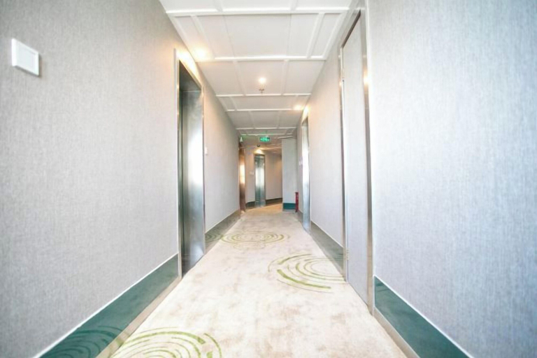Others 5, Xinrenren hotel, Shanghai