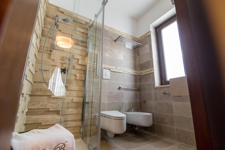 Bathroom 5, B&B Dimmito, Foggia