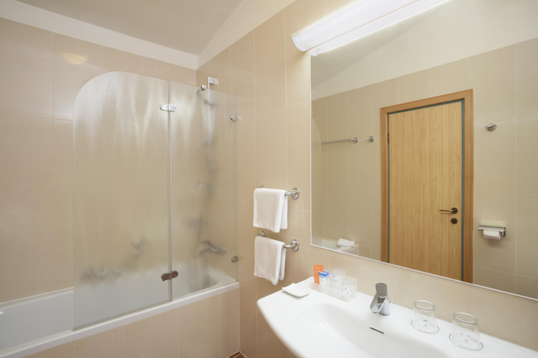 Bathroom, Valamar Tamaris Resort - Tamaris Villas, Poreč