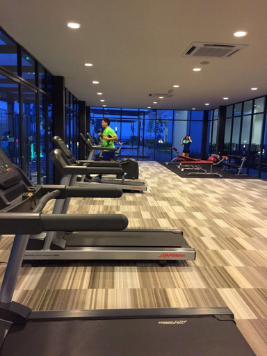 Sports and Entertainment 5, De Houz Trefoil Setia Alam Home Stay, Shah Alam