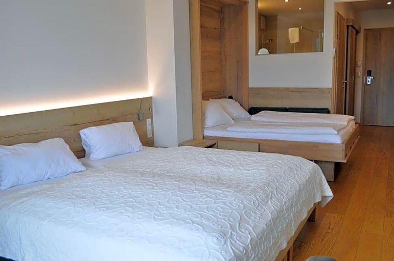 Bedroom 2, Seehotel Herlinde, Neusiedl am See