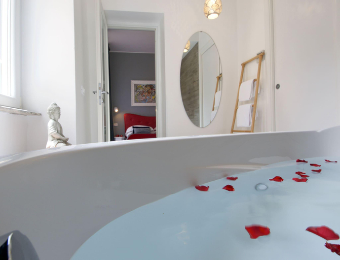 Bathroom 1, Amor B B, Rome