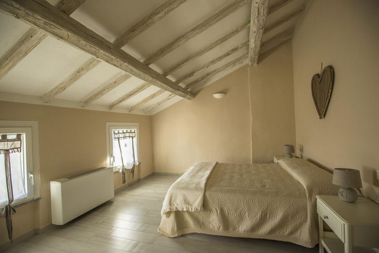 Room 3, 700Enolocanda, Pavia