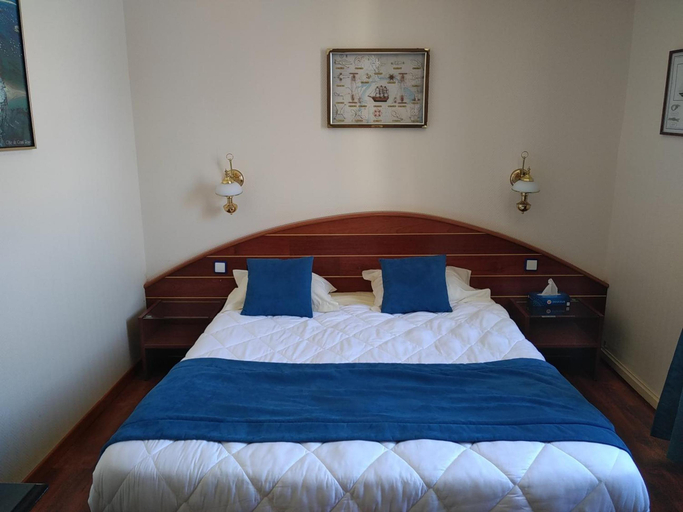 Room 5, De La Mer, Côtes-d'Armor