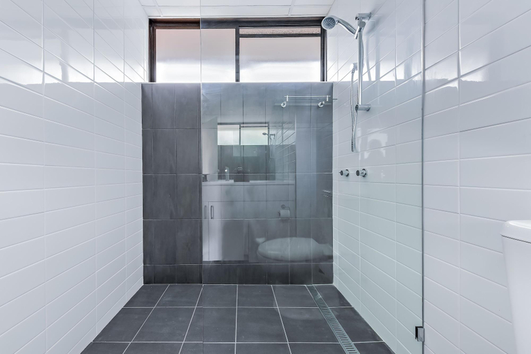 Bathroom 3, Ocean Views 27, Whitsunday