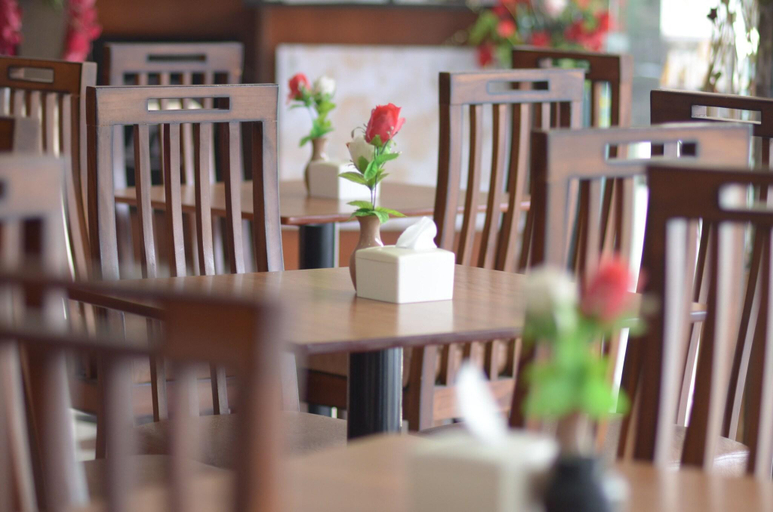 Others 5, Hyper Inn, Bandung