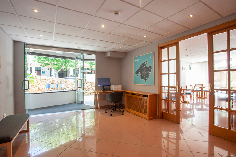 Lobby 2, Hostal Residencia Sutimar, Baleares