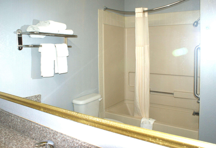 Room 3, Rodeway Inn, Crawford