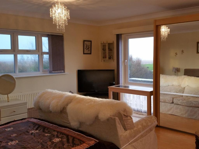 Bedroom 5, Swallows Rest, Dorset