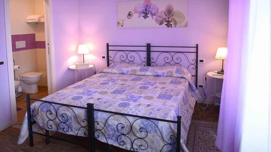 Bedroom 2, La Locanda Francigena, Lucca