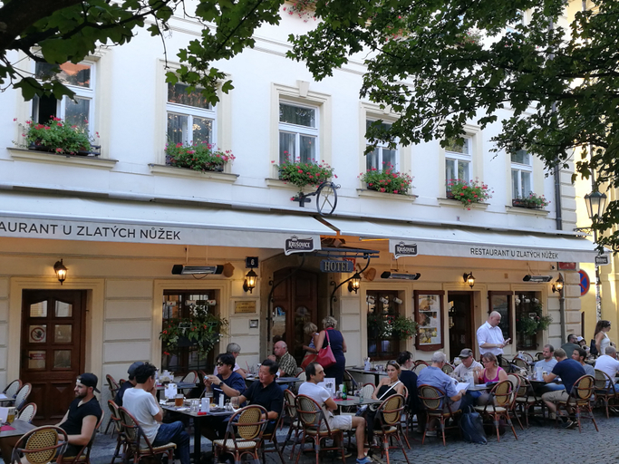 Food & Drinks 5, Hotel At Golden Scissors, Praha 1