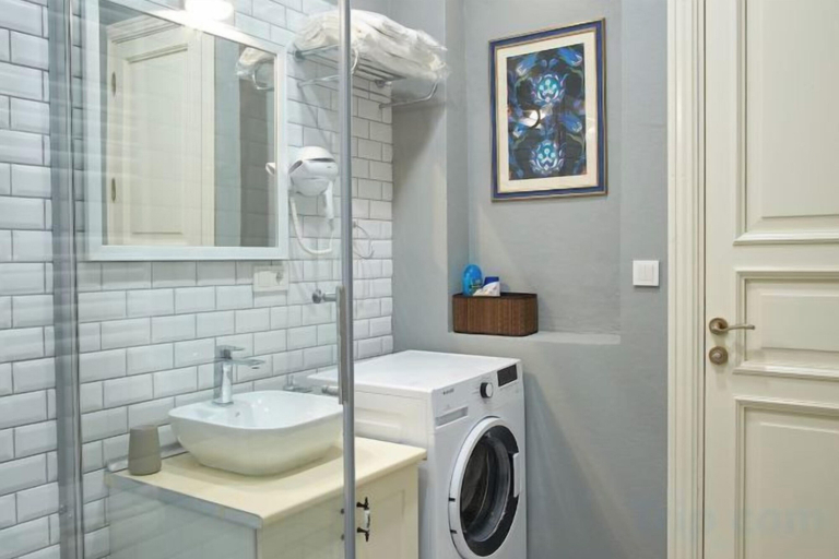 Bathroom 5, Nostalgic & Comfortable Historical Home!, Fatih
