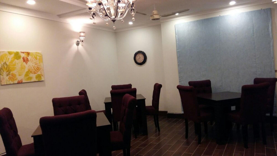 Food & Drinks 5, Serene Residence, Islamabad