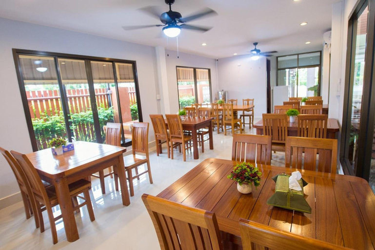 Food & Drinks 5, Srisiam Resort, Muang Kanchanaburi