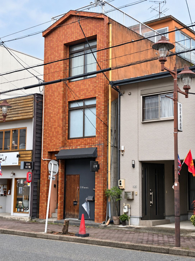 Primary image