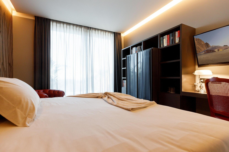 Room 4, Hotel DeVille, Verona