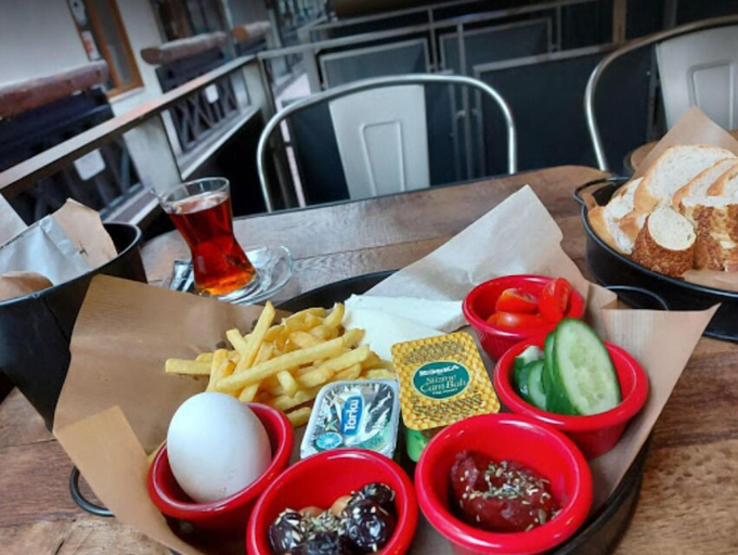 Food & Drinks 5, Hotel Kale 17, Merkez