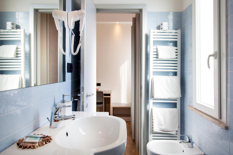 Bathroom 4, My Place Hotel, Rimini